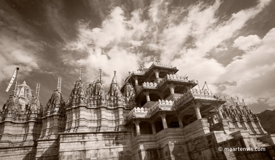 20100221 3436 540x315 - Jain Temple