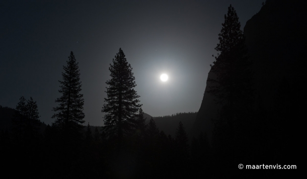 20120505 7245 610x356 - Yosemite At Night