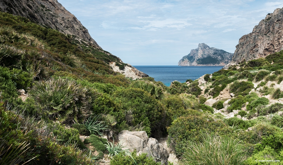 20130513 0485 960x559 - Hiking to Cala Boquer