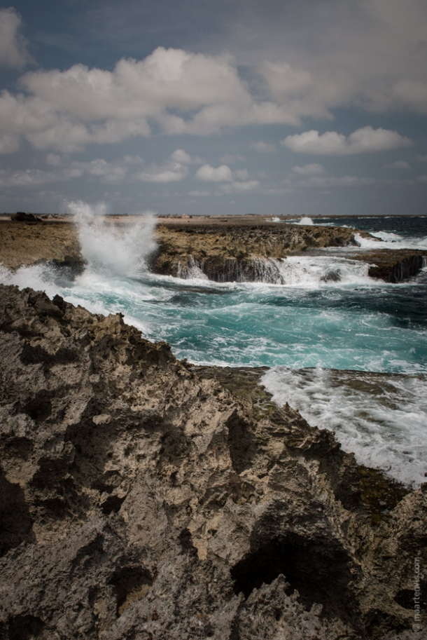 20130907 2488 610x913 - The Bluish Lagoon