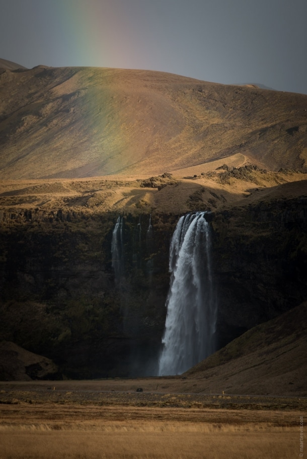 20131104 5871 610x913 - Chasing Rainbows And Waterfalls