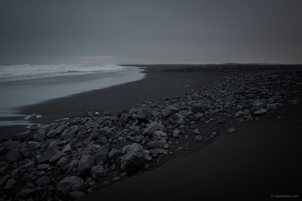 20131104 5913 610x407 - On A Black Beach