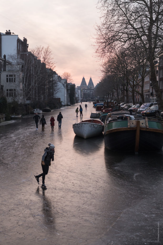 20180302 3484 620x930 - Ice Skating on the Amsterdam Canals