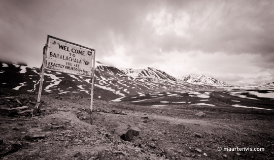 DSC 02371 540x315 - The Roof Of the World